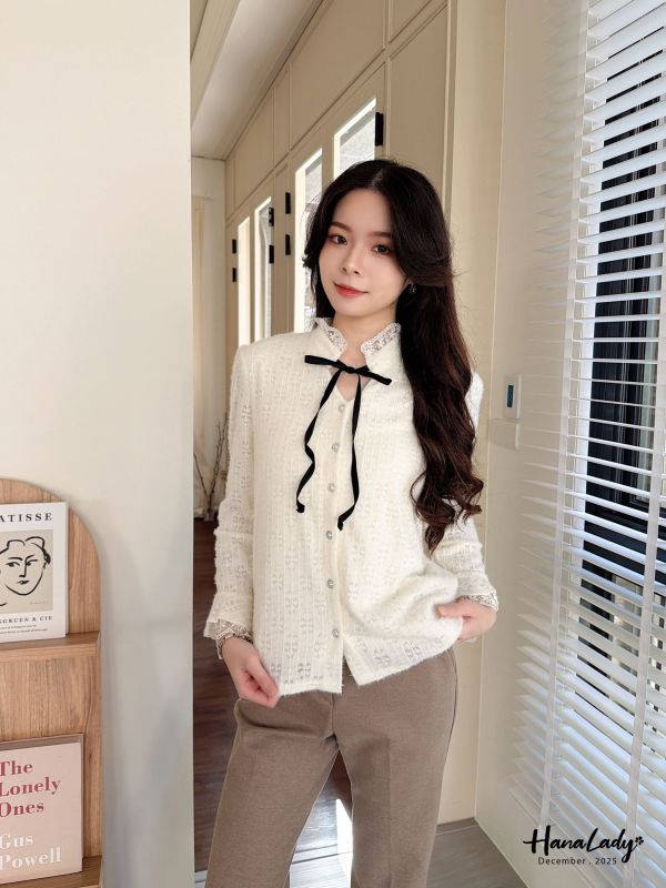 WQA07 親膚毛料蕾絲內刷毛上衣 