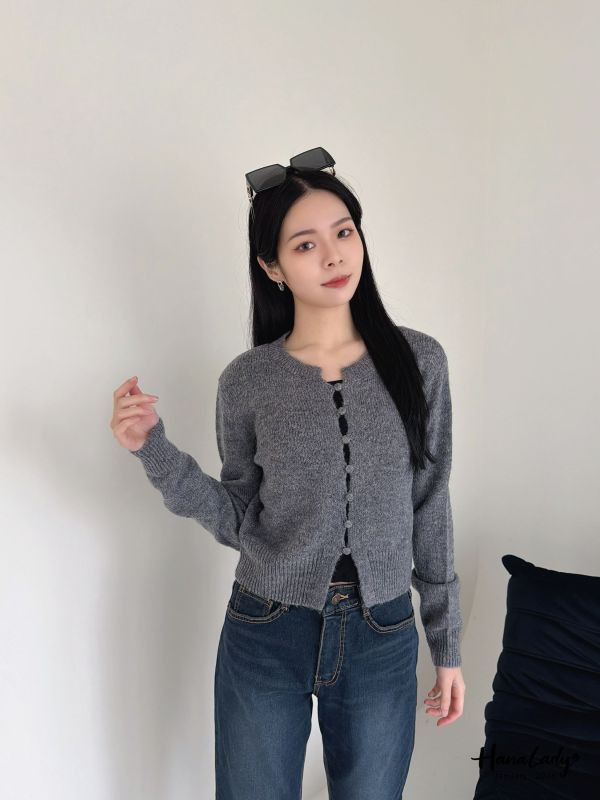 LEA61 簡約排釦設計針織上衣 