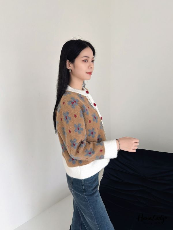 LEA05 復古日系超親膚花花上衣 