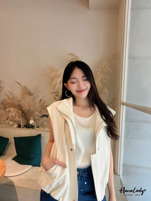 WTB35 必收俐落翻領拉鍊背心 