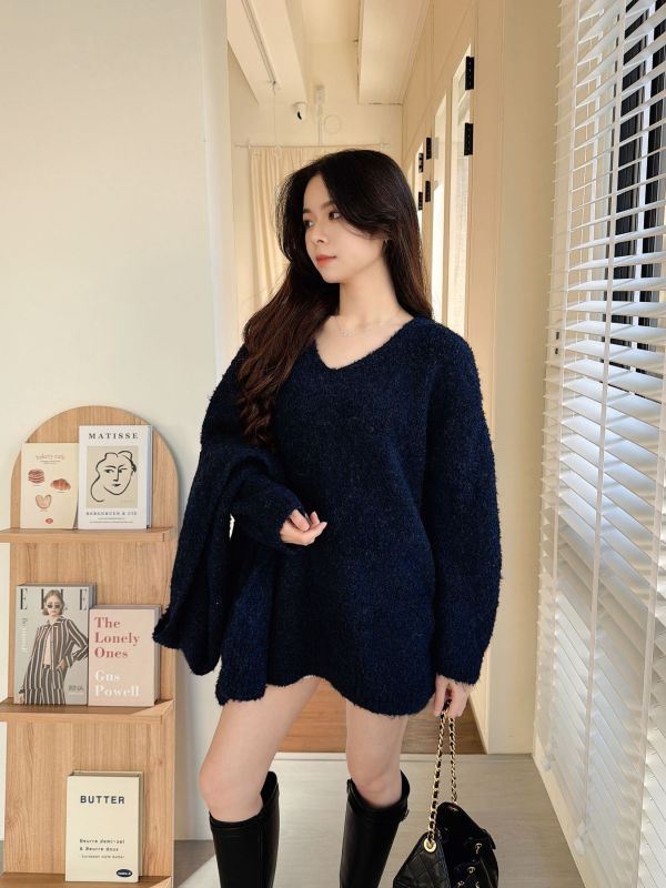 WQA82 附圍巾V領長版針織上衣 