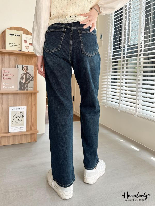 WKA64 非常顯瘦直筒微寬丹寧褲 