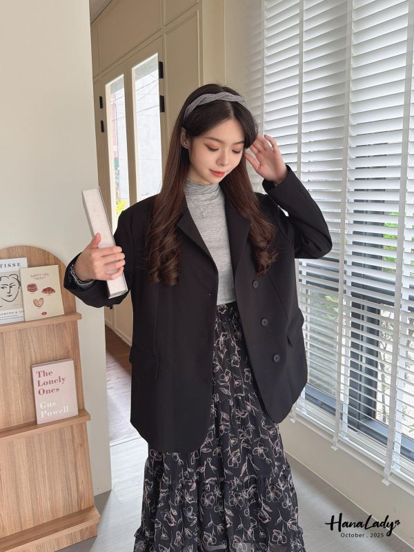 WTA51 簡約三釦後開衩西裝外套 