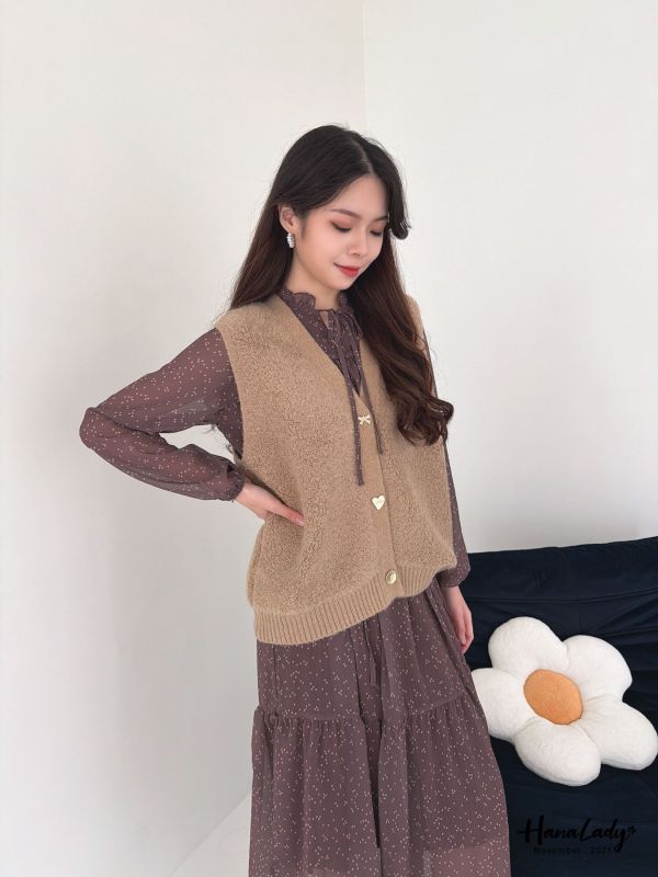 WJA80 造型金釦親膚絨毛背心 