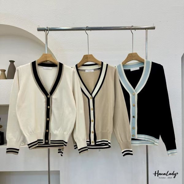 WTB20 配色領細針織親膚排釦衫 