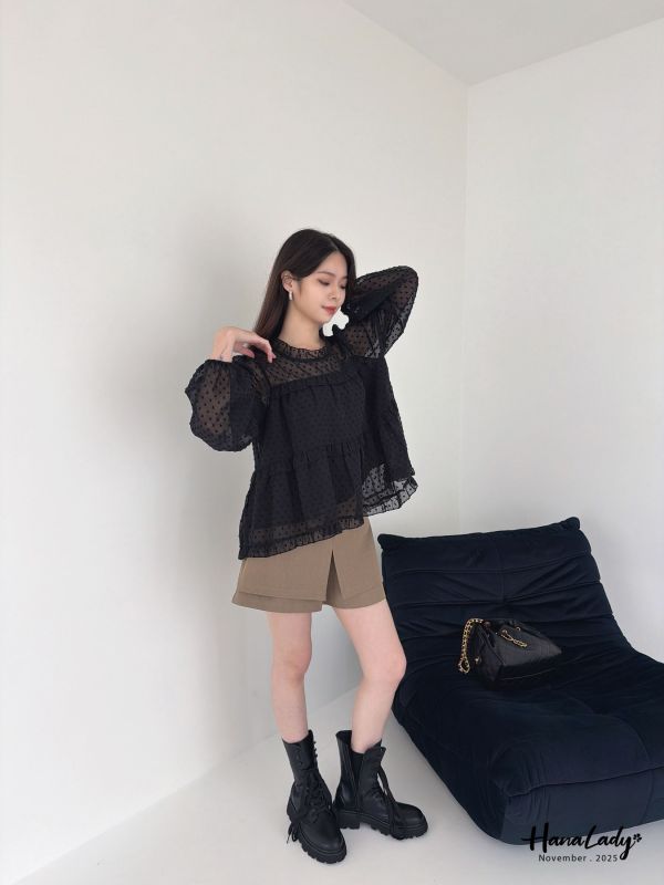 WJA39 日系透袖領層次波點上衣 