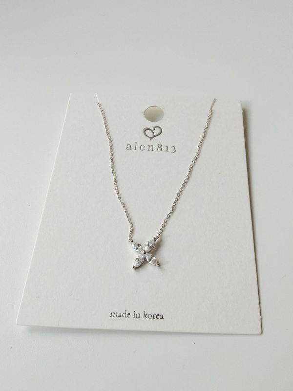 WQB48 純銀水鑽十字小花項鍊 