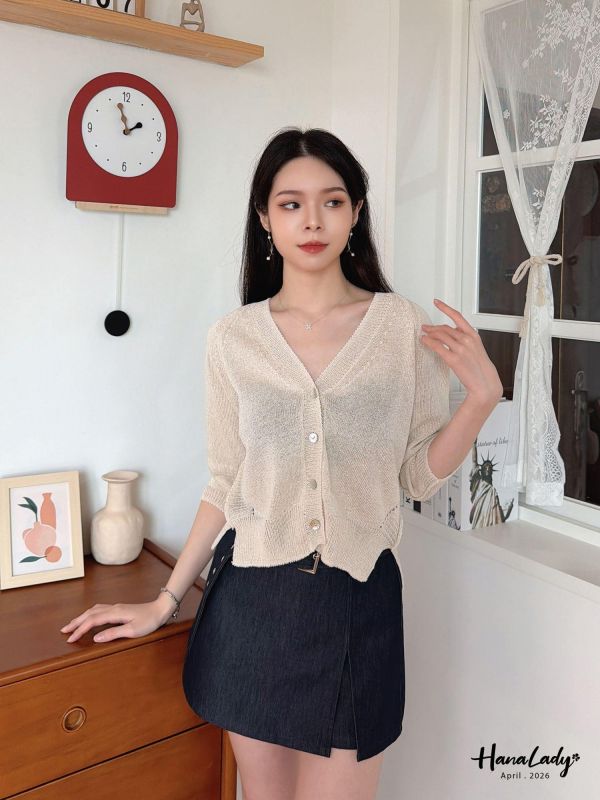 LFA54 貝殼釦點綴上衣罩衫 