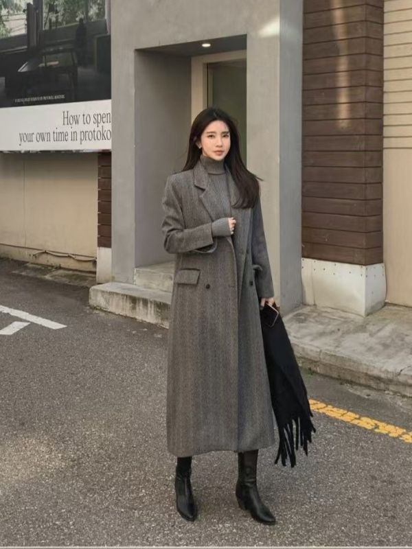 WQA88 皮革拼接線條微舖棉羊毛大衣 