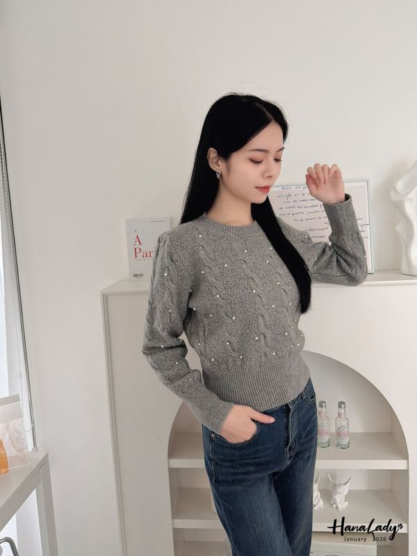 LEA01 釘珠坑條麻花針織上衣 