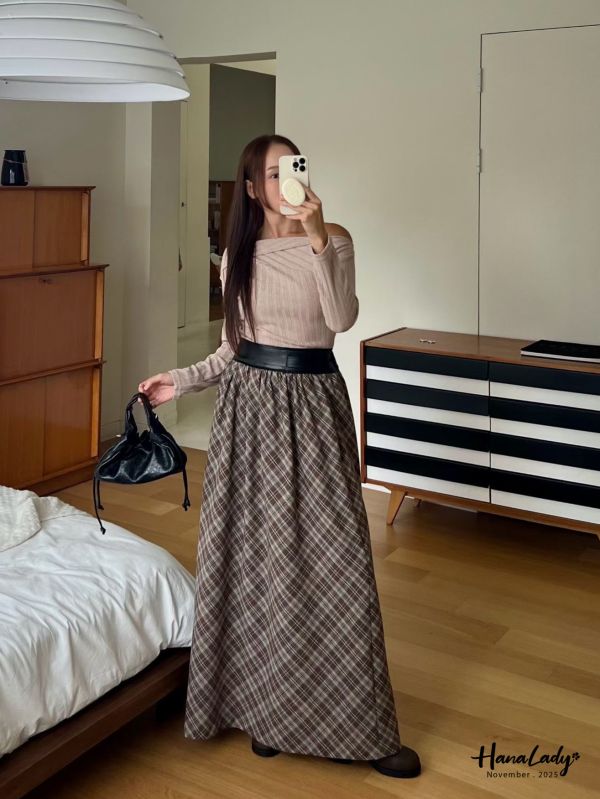 WJA36 造型皮邊格紋長裙 