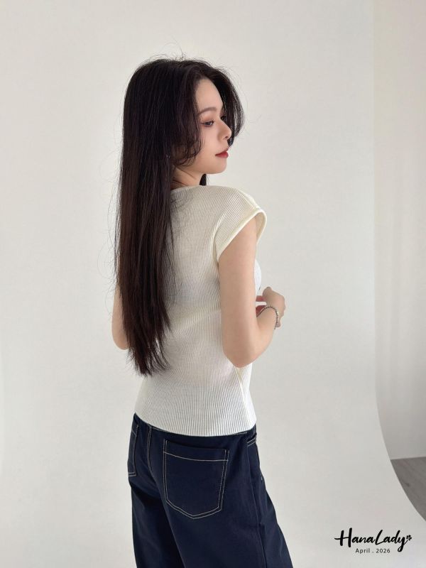 LFA06 坑條V領百搭針織背心 