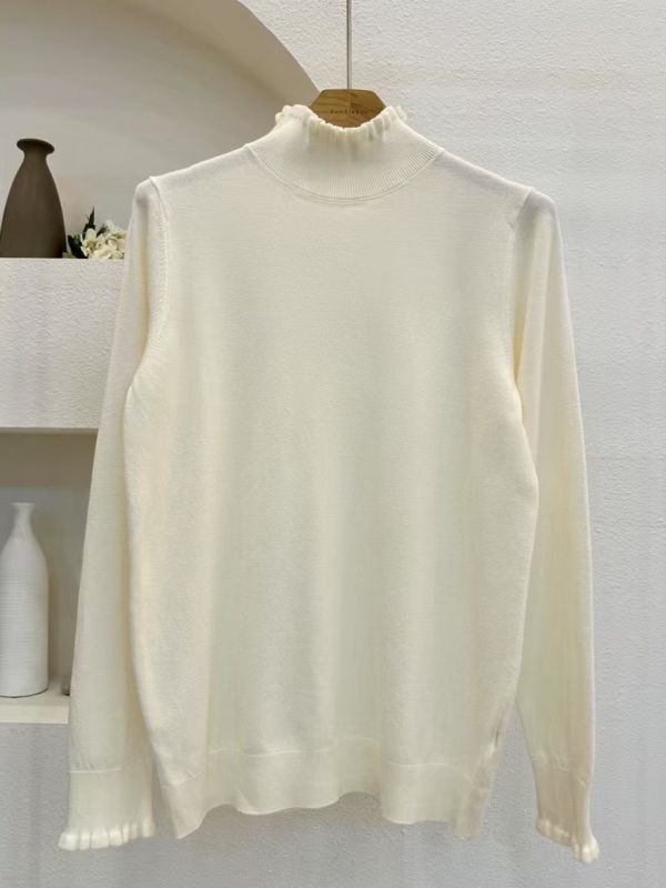 WQA61 超親膚高領QQ邊縮口上衣 