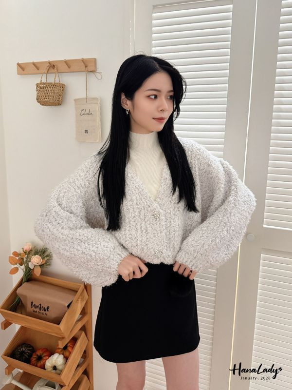 LEA17 閃亮亮鑽石釦QQ針織上衣 