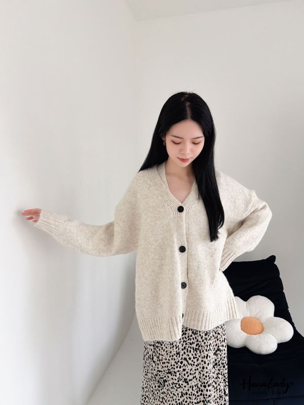 LEA55 兩件式簡約系排釦針織上衣 