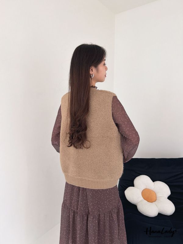 WJA80 造型金釦親膚絨毛背心 