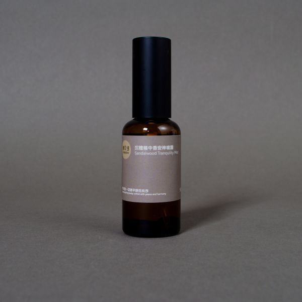 【弗貝多】沉檀帳中香安神噴霧 Sandalwood Tranquility Guardian Mist l 居家安神 驅散濁氣 靜心冥想 出行防護  l  黑碧璽水晶與午時水的結合 l 專注於安定心神與空間守護  l  阿彌陀佛聖誕日 弗貝多, 沉檀安神噴霧, 黑碧璽, 能量屏障, 安神噴霧, 睡眠噴霧, 午時水, 能量保護, 深層安神, 精油噴霧