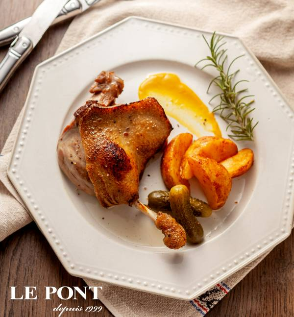 鄉村油封櫻桃谷鴨腿 