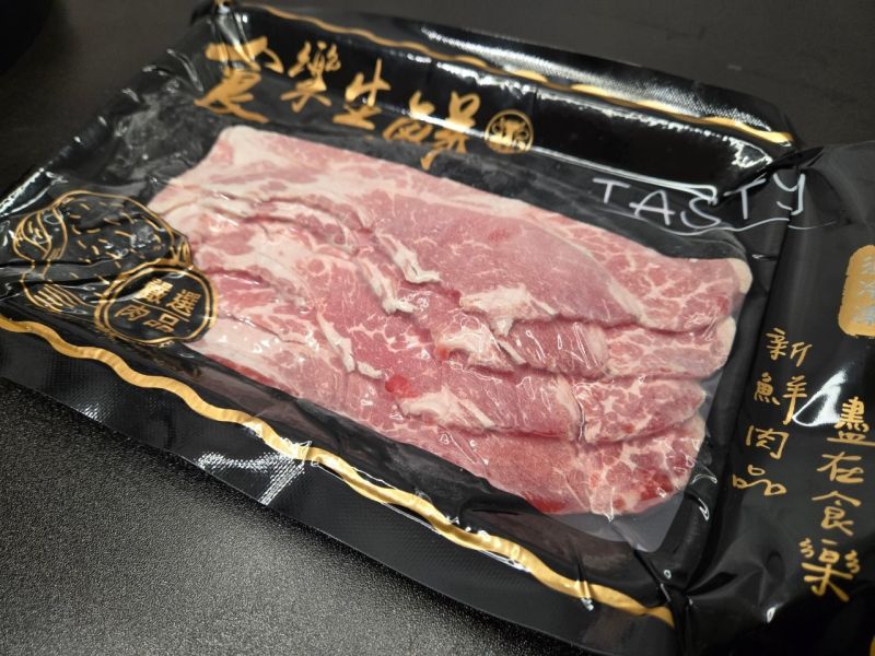 美國IBP/Choice無骨牛小排火鍋肉片 150g±10% 美國牛肉, IBP Choice牛小排, 火鍋肉片, 無骨牛排, 無骨牛小排, 火鍋必備, 鮮嫩牛肉, 牛肉涮鍋, 牛小排火鍋, 頂級牛肉