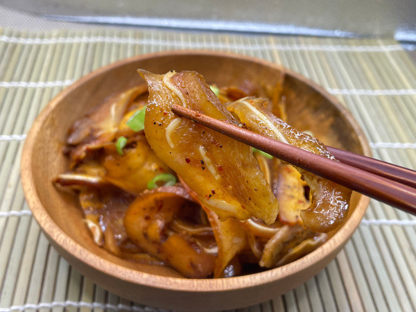 椒麻豬耳絲 