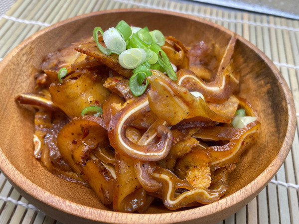 椒麻豬耳絲 