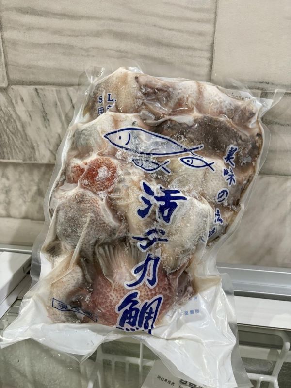 晉宗 台灣鯛魚下巴 