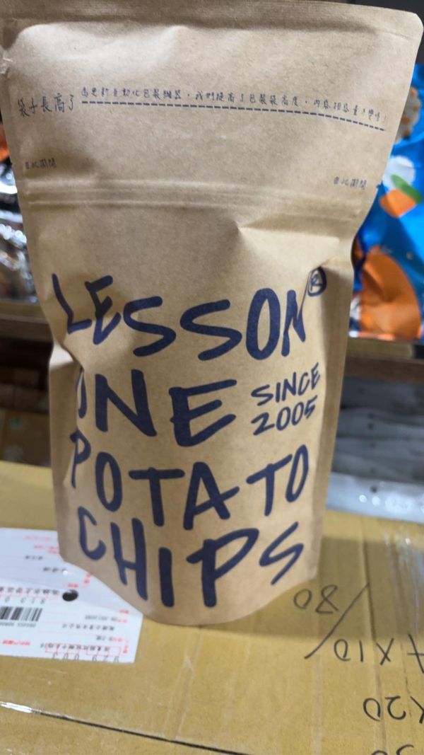 台中 Lesson one洋芋片 150g 