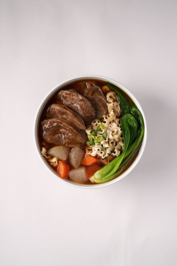 馥桂紅燒牛肉麵(冷凍調理包2入/組) 