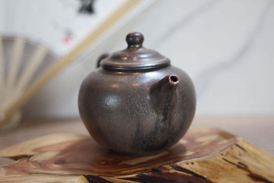 上釉柴燒茶壺-葉敏祥老師 