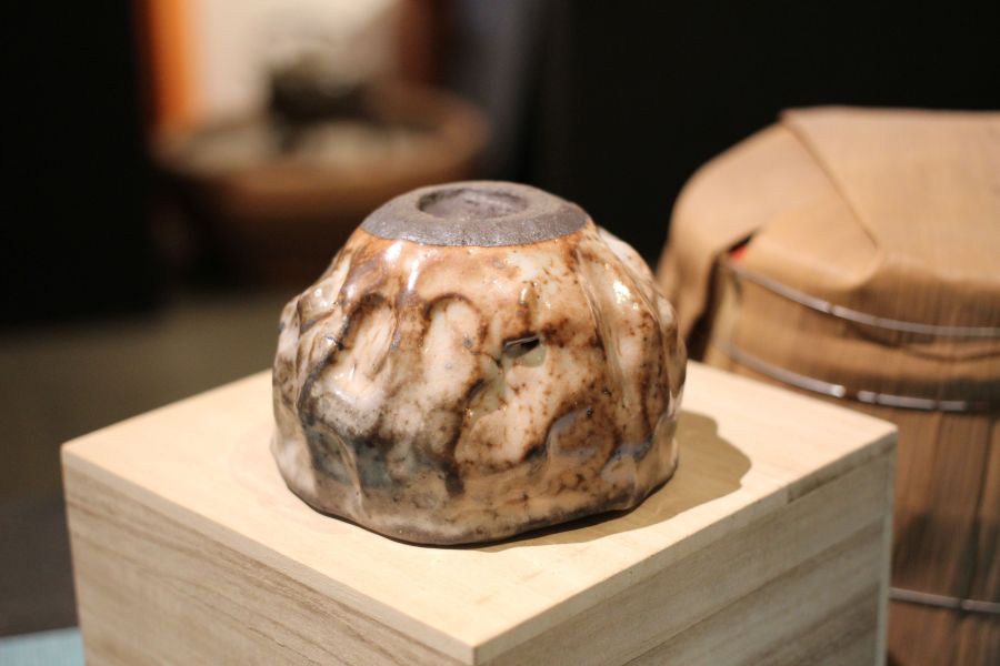 志野釉 柴燒手捏紋茶碗-張膺康老師 