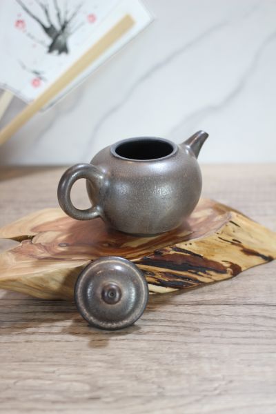 上釉柴燒茶壺-葉敏祥老師 