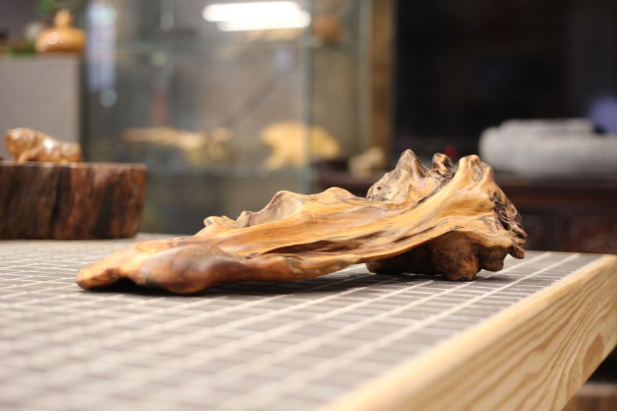 黃檜樹瘤 隨形臥香座 木藝擺飾 三峽日月坊出品 