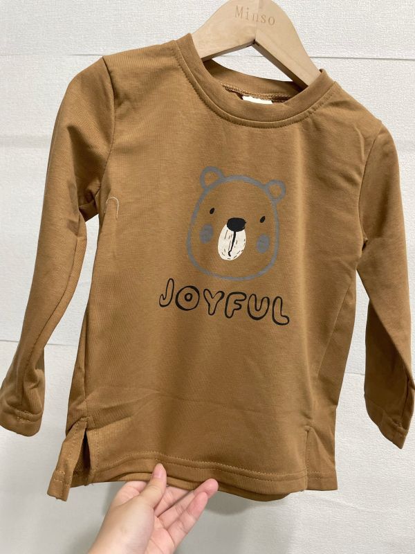 現貨秋款男女童小熊上衣 