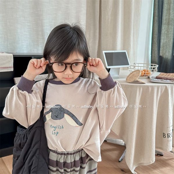 預購秋款女童兔兔上衣尺寸80-130 