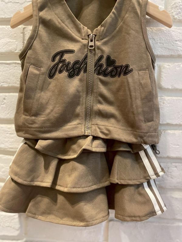 26061-現貨夏款女童辣妹字母蛋糕裙套裝尺寸80-120 