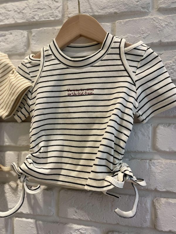 26083-2現貨夏款女童黑條紋短版設計感抽繩上衣尺寸80-120 