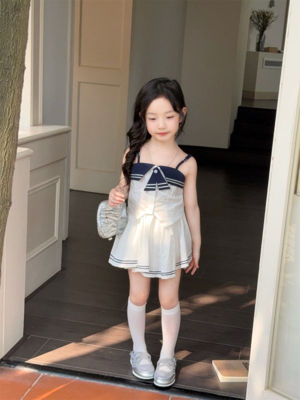 預購夏款女孩學院細肩背心套裝 
