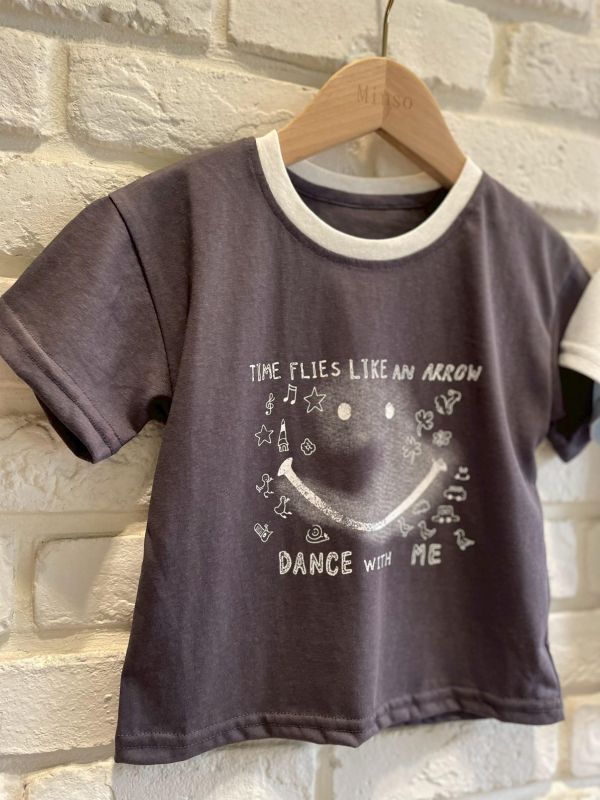 26139-2現貨夏款男童深灰微笑上衣尺寸90-130 