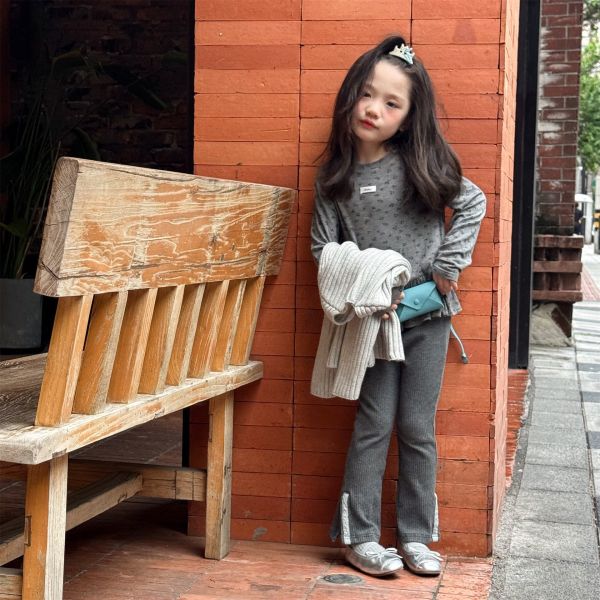 預購秋款女童刺繡內搭褲尺寸80-130 