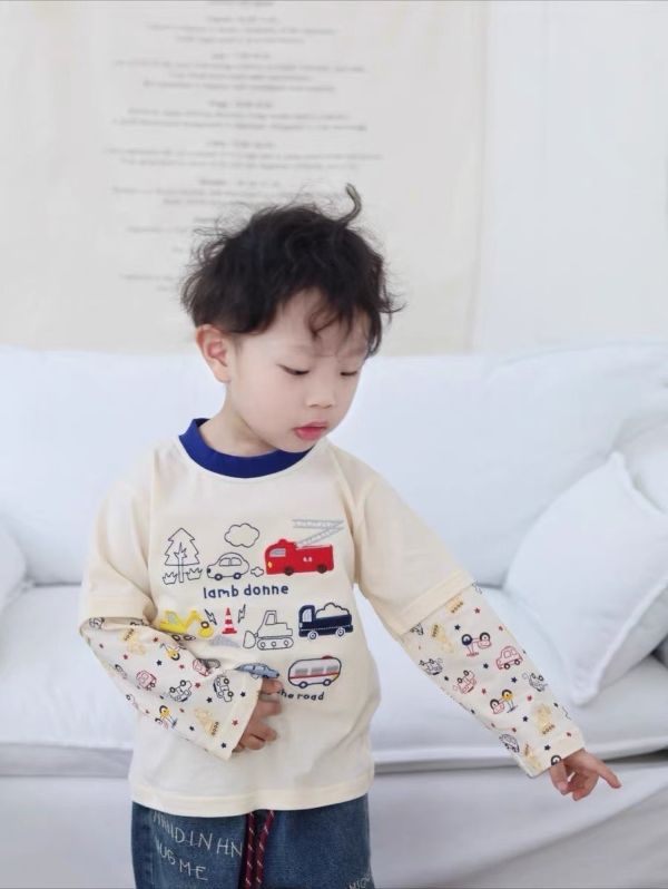 現貨秋款日單男童車車假兩件上衣尺寸90-130 