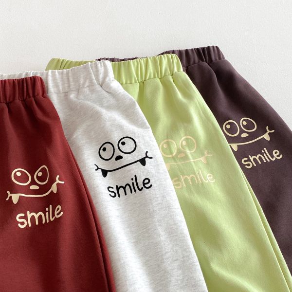 預購秋款男女童表情套裝尺寸80-130 