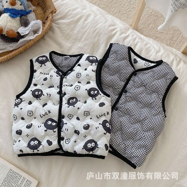 預購男女童雙面保暖棉背心上衣尺寸90-130 