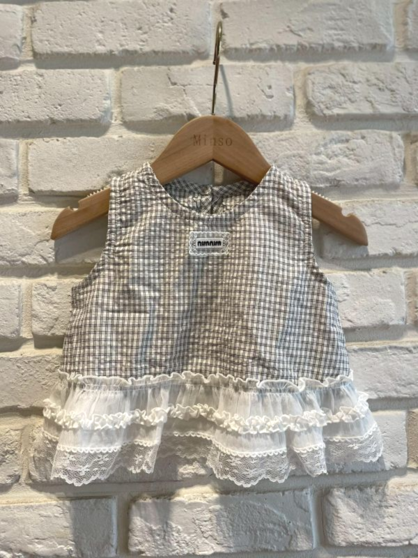 26098-現貨夏款女童花邊短版上衣尺寸80-120 