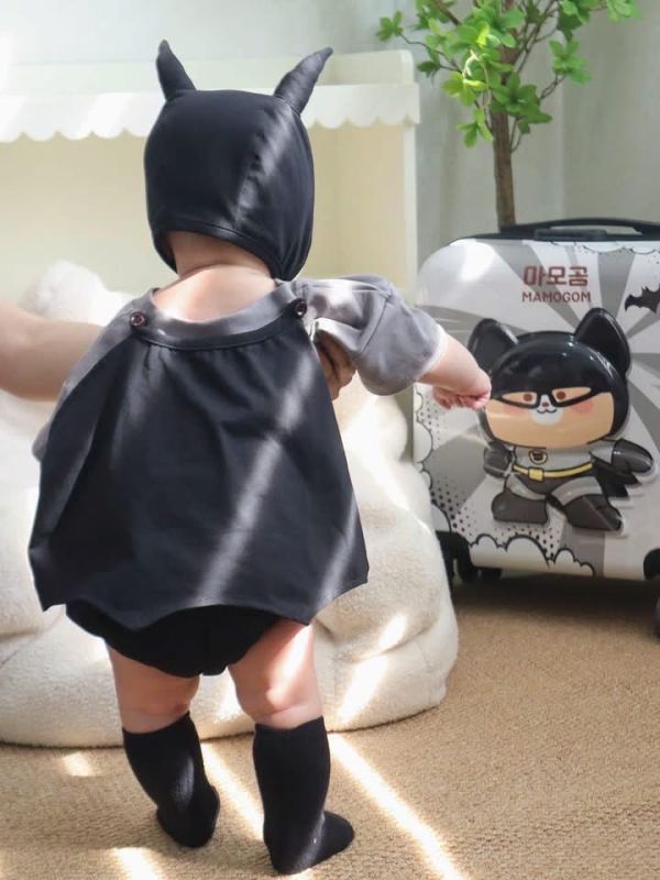 預購萬聖節蝙蝠俠包屁衣套裝9/10收單 