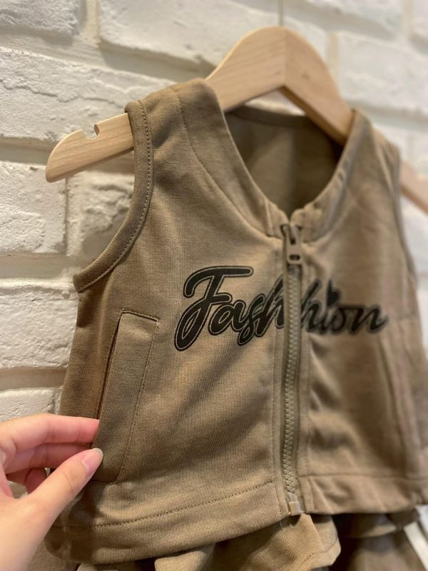 26061-現貨夏款女童辣妹字母蛋糕裙套裝尺寸80-120 