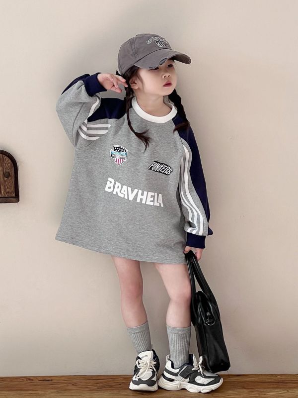 預購春款女童字母休閒撞色上衣尺寸90-140 