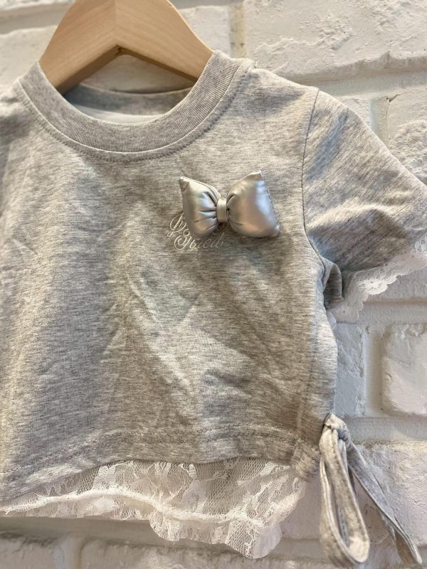 26117-2現貨夏款女童短版灰色立體蝴蝶結蕾絲上衣尺寸80-120 
