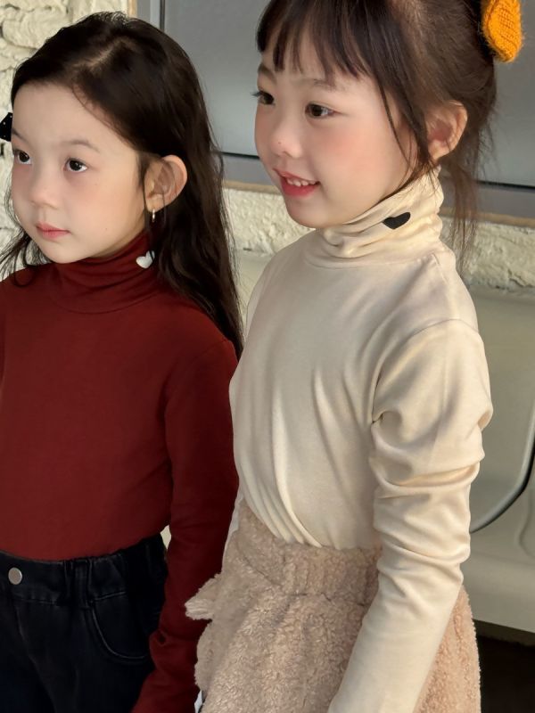 預購秋款女童高領愛心印花純色花邊上衣磨毛尺寸90-150 