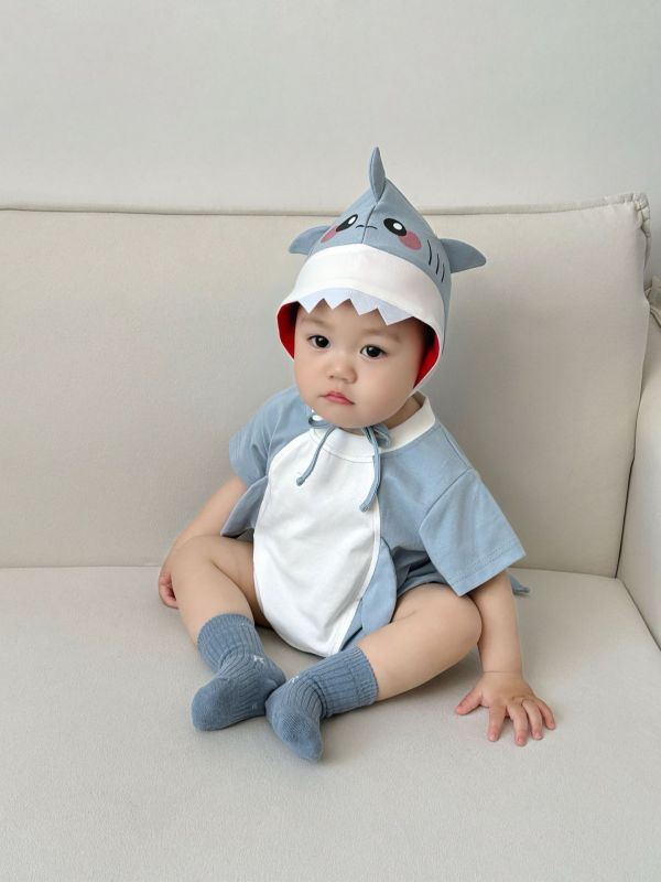 預購夏款男女寶鯊魚包屁衣含帽尺寸66-90 