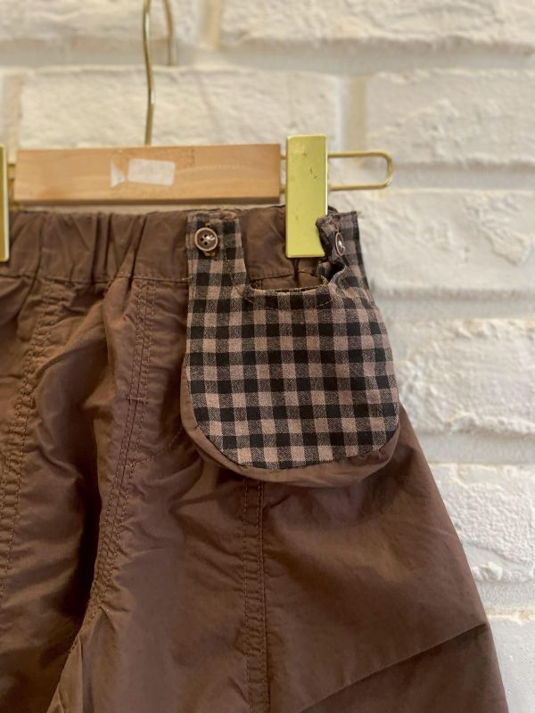 CF611-1現貨男童設計款咖色氣球拼接口袋短褲尺寸90-130 